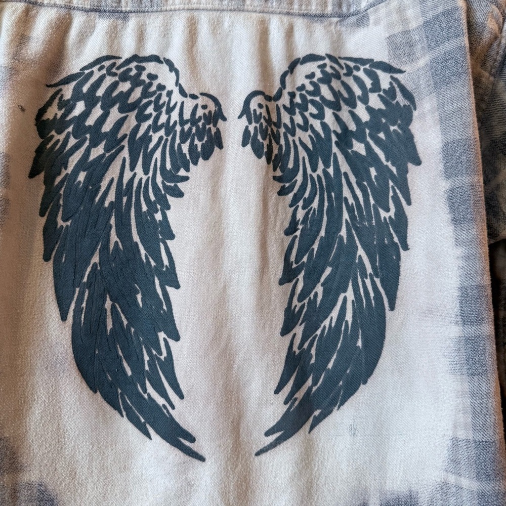 Upcycled Grey Plaid Flannel Shirt stenciled Wing Design tea dyed sz Large - Picture 4 of 11
